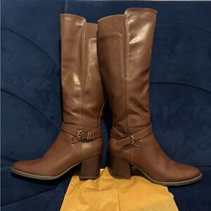 Naturalizer Chestnut Heeled Boots